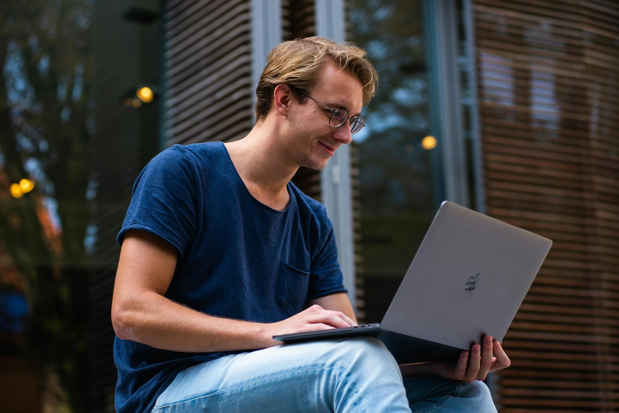 Student pilot in online course with Pilot Coach